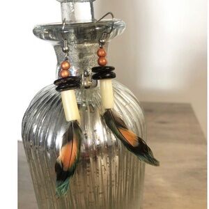 🔥SALE- any 4/$20   Unique Feather Earrings​